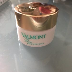 Valmont Prime Renewing Pack